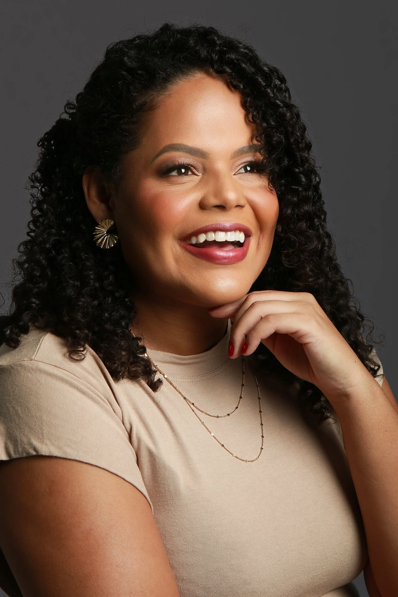 Jeise Luz, designer especialista em Canva e IA